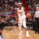  巴特勒关键球热火险胜尼克斯  